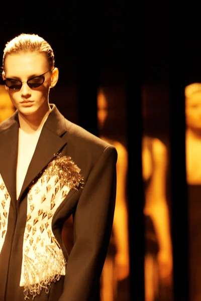 Look 59